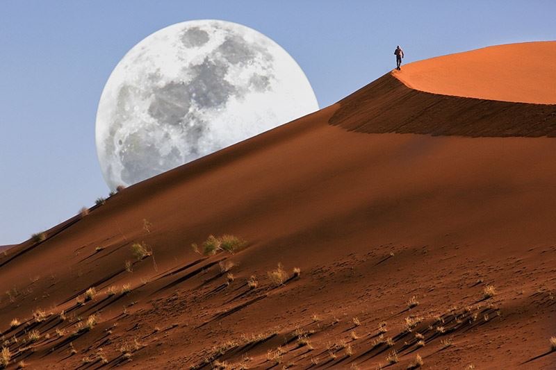 https://www.traveldesign.it/upload/CONF52/20160817/NAMIBIA_DESERT_MOON_.jpg