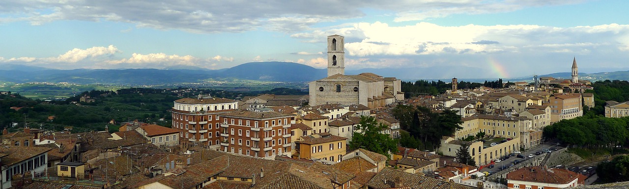 perugia-2287045_1280.jpg (1280×386)